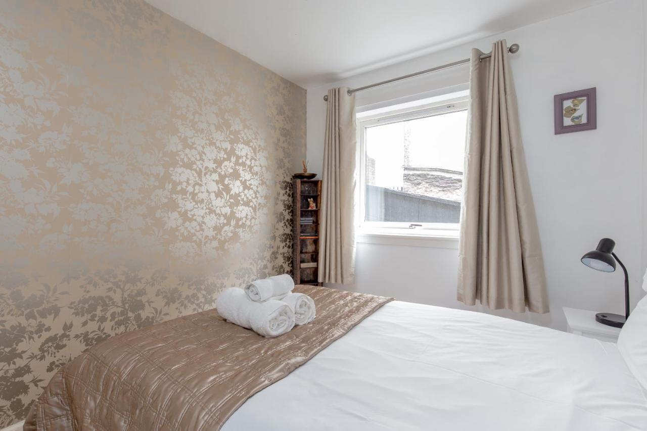 Apartamento Joivy Chic 2Br Apt At The Heart Of The Royal Mile Edimburgo Exterior foto